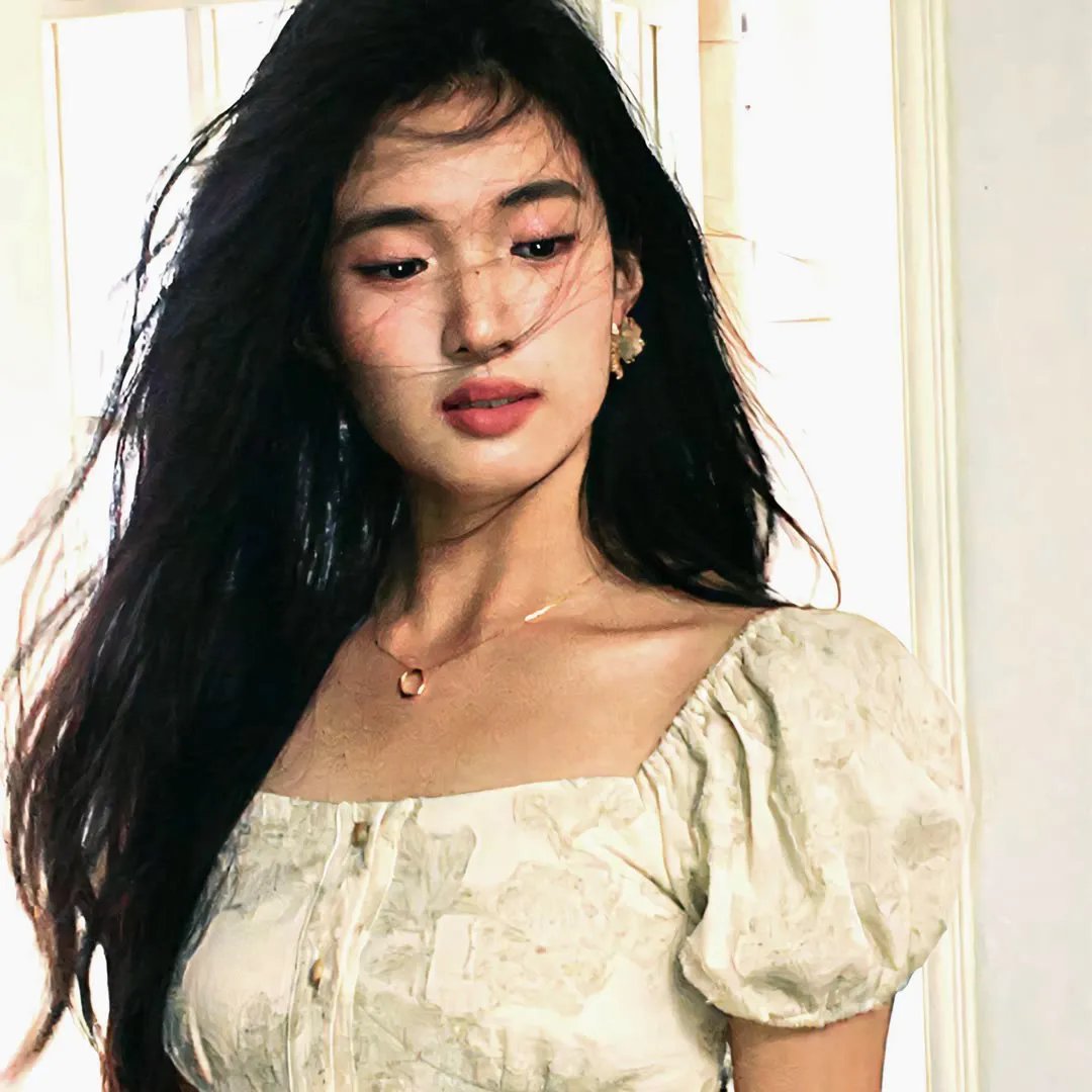 艳谍飘香